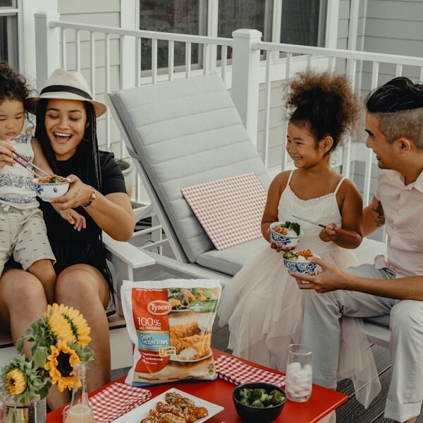 Exploring the History and Evolution of Poutine: From Quebec to the World